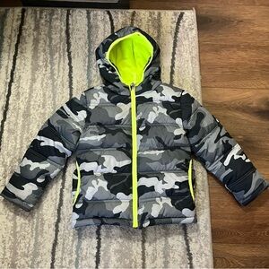 Faded Glory gray camo winter jacket, size 4/5